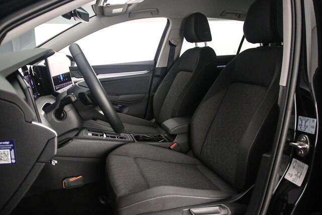 Volkswagen GOLF Life Edition 1.5 TSI eHybrid 204pk DSG Automaat Adaptive cruise control, Achteruitrijcamera, Stoelverwarming, LED koplampen, Parkeersensoren, App connect