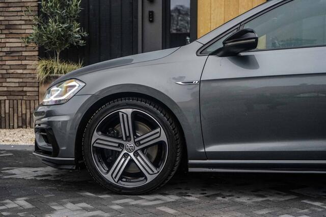 Volkswagen GOLF 7,5 R R20 4Motion APR 380PK Panoramadak