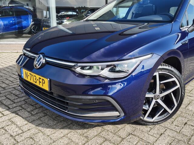 Volkswagen GOLF 1.5 eTSI Style | El. Schuif/Kanteldak | Navi | 360 camera | Sens