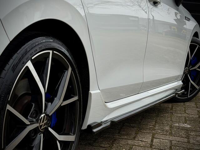 Volkswagen GOLF 2.0 TSI R 4Motion PANO|IQ LIGHT|DCC|MAXTON