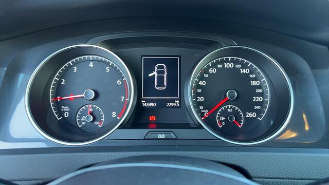 Volkswagen GOLF 1.0 TSI Comfortline Business CARPLAY / STOELVERW / NAVI / CLIMA / PDC / DEALER OH / NL-AUTO