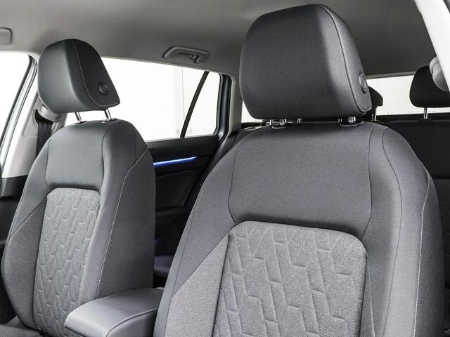 Volkswagen GOLF variant Life Edition 1.5 eTSI 116 pk 7 versn. DSG · Achteruitrijcamera · draadloze telefoonlader ·