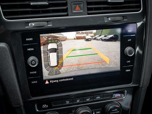 Volkswagen GOLF Variant 1.0 TSI // automaat // achteruitrijcamera // navi