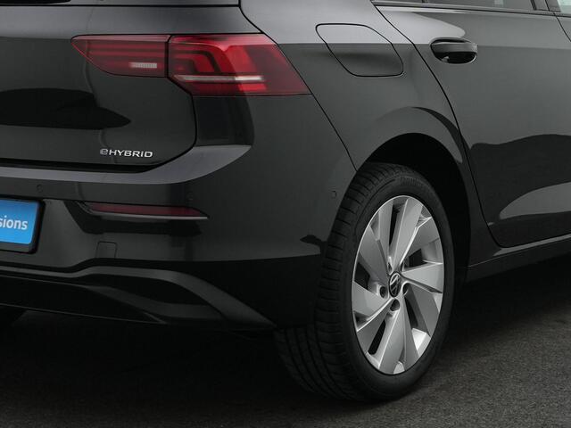 Volkswagen GOLF 1.5 eHybrid 204 pk Life Edition | Stuur-/stoelverwarming | Achteruitrijcamera | Adaptive Cruise