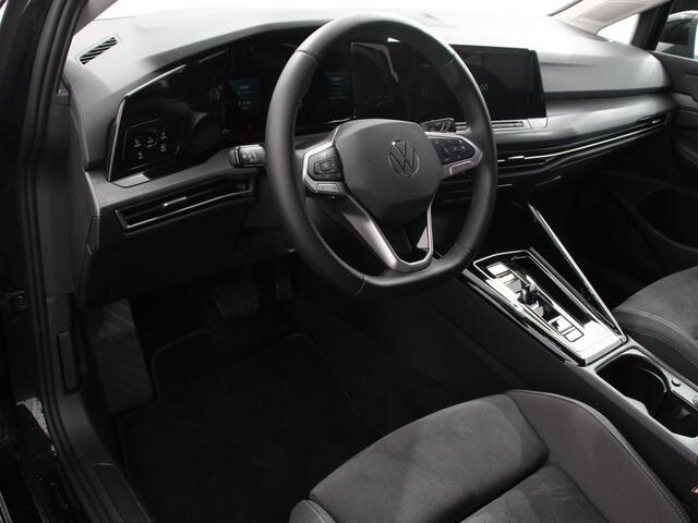 Volkswagen GOLF 1.5 eTSI Style | Navigatie | DAB | Camera | Lane Assist | LED | Adaptive Cruise Control | Keyless Go | Stoelverwarming |