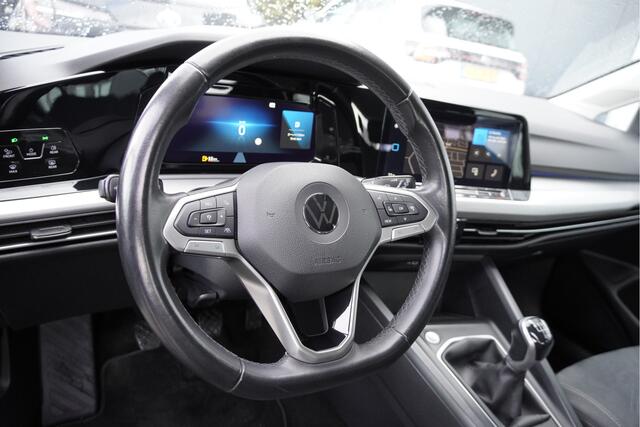 Volkswagen GOLF 1.5 TSI 5drs Life Business BJ2020 Lmv 16" | Led V+A | Pdc | Navi | Keyless entry | Achteruitrijcamera | App-Connect | Virtual cockpit | Dashboard verlichting | Climate control | Cruise control | Sportstoelen | Verwarmde voorstoelen | Elek. Be stoel+Mem
