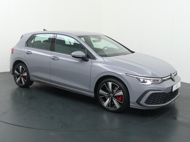 Volkswagen GOLF 1.4 eHybrid GTE | 245 PK | SoH 97% | Climate control | 18" LM velgen | Keyless | Apple Carplay/Android Auto |