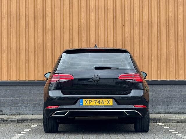 Volkswagen GOLF 1.0 TSI Comfortline Business | Apple Carplay | Android Auto | Navigatie | Stoelverwarming | Massage Stoel | Adaptieve Cruise Control | DAB | Isofix | Front Assist |