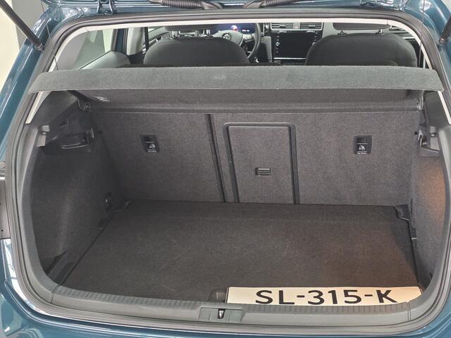 Volkswagen GOLF 1.0 TSI Highline/ Facelift!/ Trekhaak/ Automaat!/ Virtual Cockpit/ Navi/ Apple + Android/ DAB+/ Adaptive Cruise/ Bluetooth/ Armsteun/ Multi. LEDER. Stuur/ Mistl./ PDC V+A.