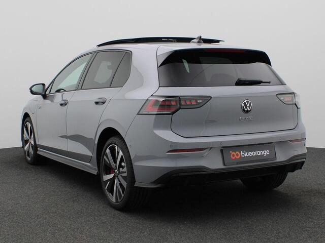 Volkswagen GOLF 1.5 eHybrid GTE 272PK DSG Trekhaak wegklapbaar, Head-up Display, Panoramadak, Area View, 18" Catania LMV, Adaptive Cruise Control, Black Style, Winterpakket, Navigatie