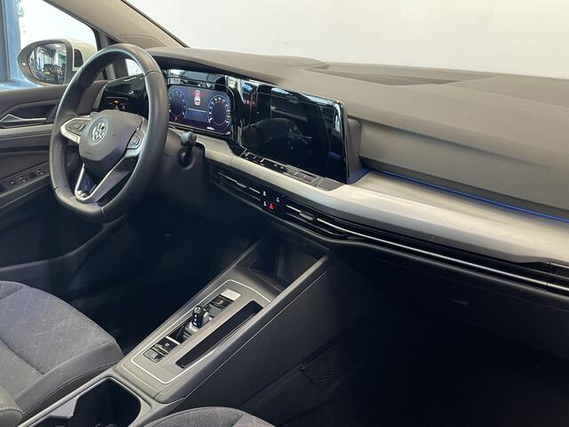 Volkswagen GOLF 1.0 eTSI Life NAVI PDC LM 17'' Virtual Cockpit