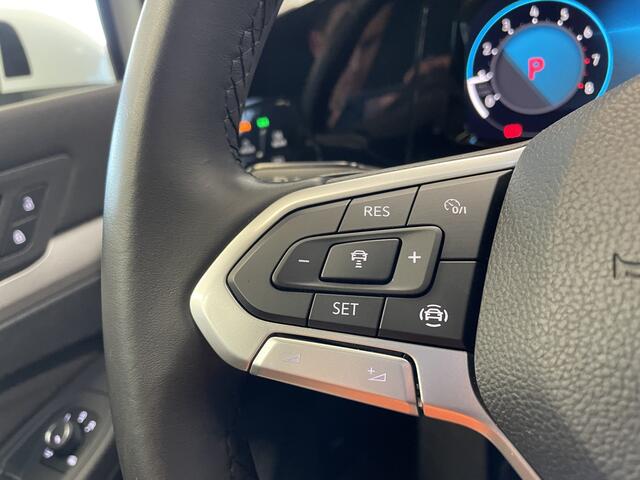 Volkswagen GOLF 1.0 eTSI Life NAVI PDC LM 17'' Virtual Cockpit