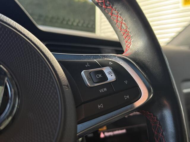 Volkswagen GOLF 2.0 TSI GTI Performance l Pano l Apple Carplay l Camera l PDC