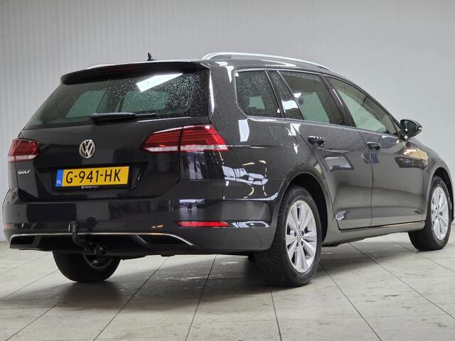 Volkswagen GOLF Variant 1.0 TSI Comfortline Business/ Trekhaak/ Camera/ 16'' LMV/ Apple + Android/ DAB+/ Navi/ Massage-Stoel/ Adaptive Cruise/ PDC V+A/ Stoelverw./ DAB+/ Navi/ Bluetooth/ Multi. LEDER. Stuur/ Mistl./ Dakrails.