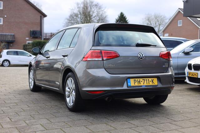 Volkswagen GOLF 1.0 TSI COMFORTLINE | NAVI | CARPLAY | CLIMA