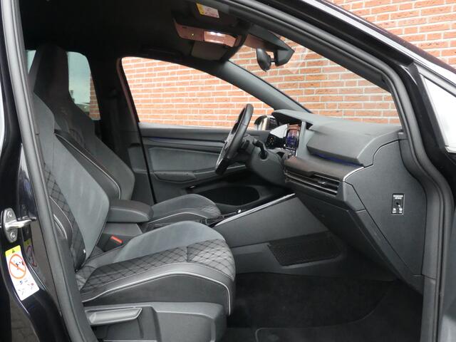 Volkswagen GOLF 2.0 TSI 4MOTION R-Line