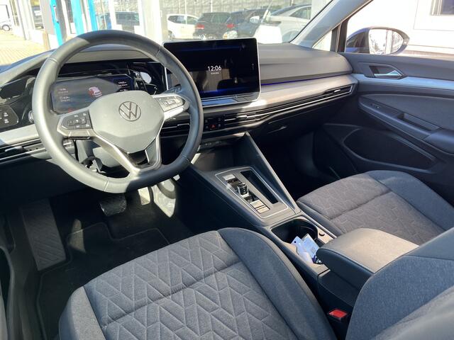 Volkswagen GOLF 1.5 eHybrid Life Edition / FABRIEKSGARANTIE TOT 06-2029/ AUTOMAAT/ CRUISE/ APP-CONNECT/ PARK. SENSOREN + CAMERA/ STOELVERWARMING/ CLIMA