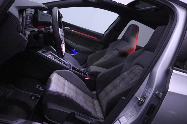 Volkswagen GOLF 2.0GTI DSG 245PK PANO | NAVI | APP CONNECT | TREKH. | STUUR+STOELVERW. | ACC | BLINDSPOT | CAMERA | LMV 18''