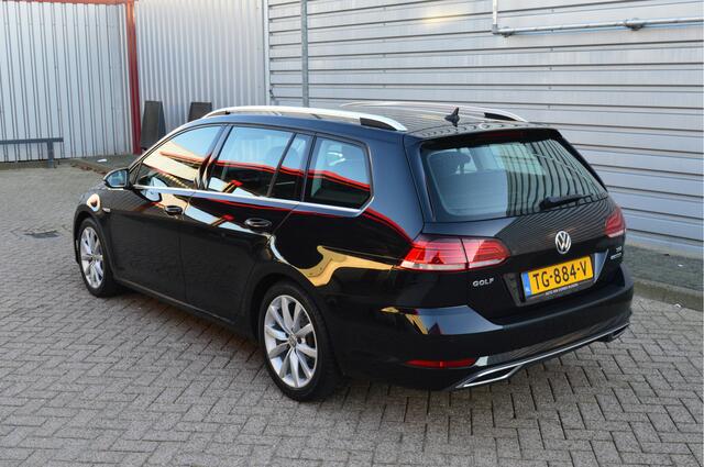 Volkswagen GOLF Variant 1.5 TSI Highline O.a: Alcantara, PDC, Carplay, ACC, Clima, DAB, Etc. All-in prijs!