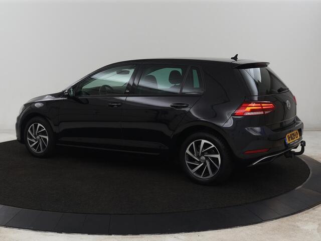 Volkswagen GOLF 1.0 TSI Comfortline Sound | Stoelverwarming | Trekhaak | Carplay | Adaptive cruise | Navigatie | Climate control | Parkeerhulp | Bluetooth