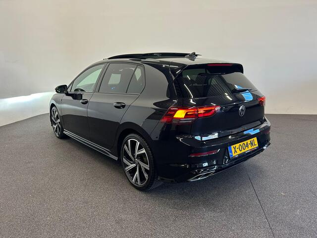 Volkswagen GOLF 1.5 eTSI R-Line Business Panoramadak Navigatie Apple Carplay/Android Auto Camera Parkeersensoren Adaptive Cruise Control Head-up display Stoel- en stuurverwarming Lichtmetalen velgen Climate Control
