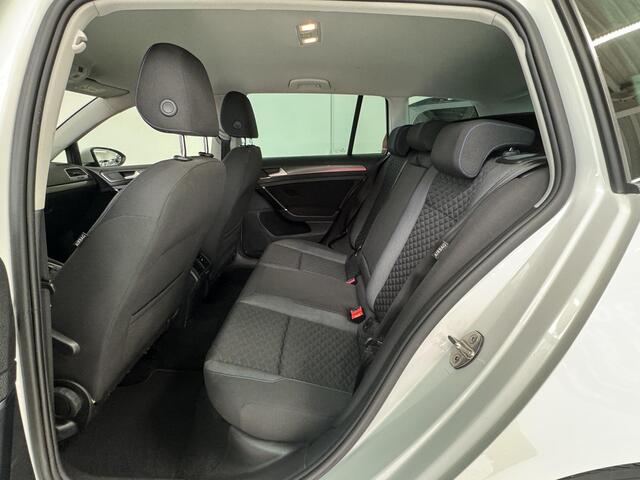 Volkswagen GOLF Variant 1.5 TSI Join | Trekhaak | Stoelverwarming | Achteruitrijcamera | Navigatie |