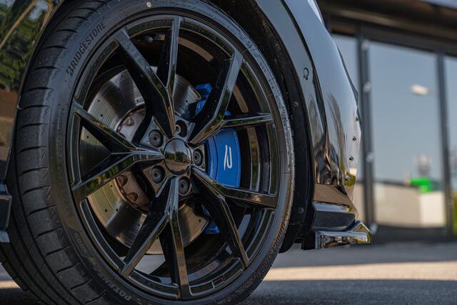 Volkswagen GOLF 2.0 TSI R 4Motion | Performance | Akrapovic | Maxton | Stage 1 | Panorama | HUD | Service Nieuw |