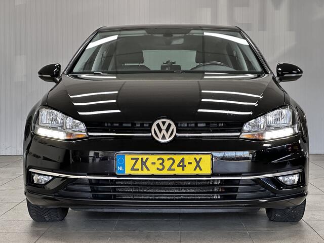 Volkswagen GOLF 1.0 TSI Comfortline Business/ Stoelverw+Massage!/ Apple+Android/ DAB+/ 16''LMV/ Clima/ Navi/ Cruise/ Bluetooth/ Multi.LEDER.Stuur/ Elek.Pakket/ Isofix/ PDC V+A.