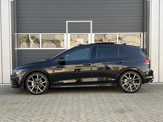 Volkswagen GOLF 1.5 eTSI R-Line Business | Pano | Stoel verwarming | LED | Climate |