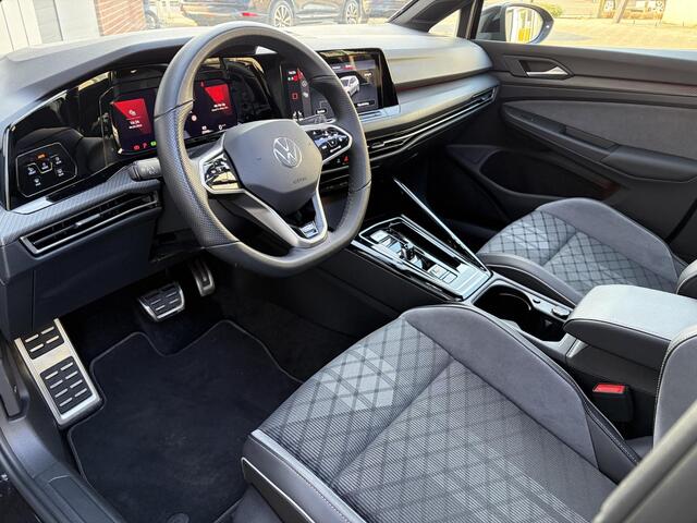 Volkswagen GOLF 1.5 eTSI R-Line Business | Pano | Stoel verwarming | LED | Climate |