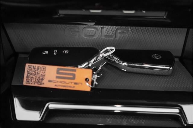 Volkswagen GOLF 1.5 eHybrid GTE Pano Matrix ACC HUD Trekhaak Sfeerverlichting