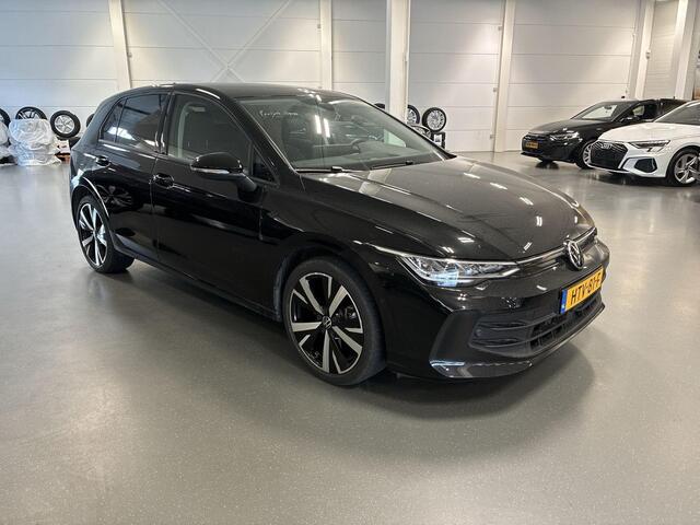 Volkswagen GOLF 1.5 eHybrid 204pk DSG Life Edition · Camera · Keyless · Stuur- & Stoelverwarming · Sfeerverlichting · Apple/Android Car Play · 18"Velgen · Garantie t/m 03-07-2029 of 100.000km