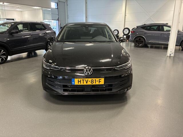 Volkswagen GOLF 1.5 eHybrid 204pk DSG Life Edition · Camera · Keyless · Stuur- & Stoelverwarming · Sfeerverlichting · Apple/Android Car Play · 18"Velgen · Garantie t/m 03-07-2029 of 100.000km