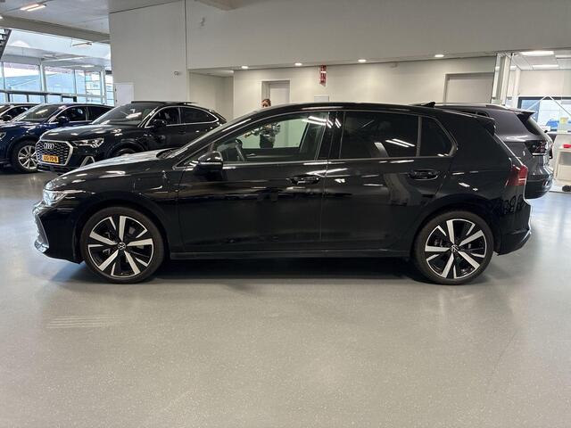 Volkswagen GOLF 1.5 eHybrid 204pk DSG Life Edition · Camera · Keyless · Stuur- & Stoelverwarming · Sfeerverlichting · Apple/Android Car Play · 18"Velgen · Garantie t/m 03-07-2029 of 100.000km