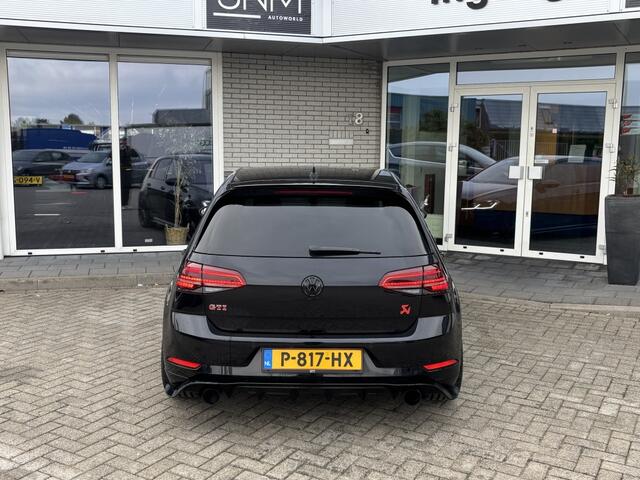 Volkswagen GOLF 2.0 TSI GTI TCR