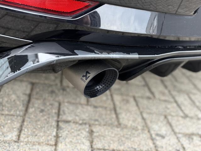 Volkswagen GOLF 2.0 TSI GTI TCR