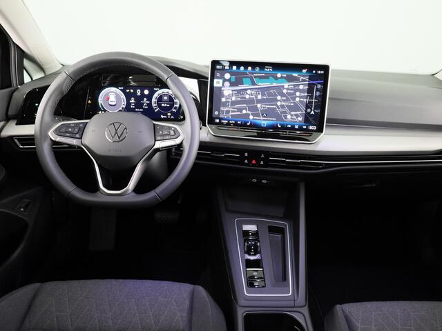 Volkswagen GOLF Life Edition 1.5 eHybrid 204 PK | 18 "LM velgen | Stoel & Stuurverwarming | Camera |