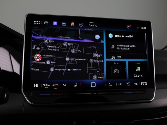 Volkswagen GOLF Life Edition 1.5 eHybrid 204 PK | 18 "LM velgen | Stoel & Stuurverwarming | Camera |