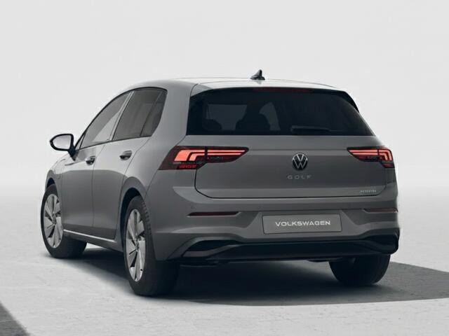 Volkswagen GOLF Life Edition 1.5 eHybrid 204 PK | 17 "LM velgen | Stoel & Stuurverwarming | Camera |