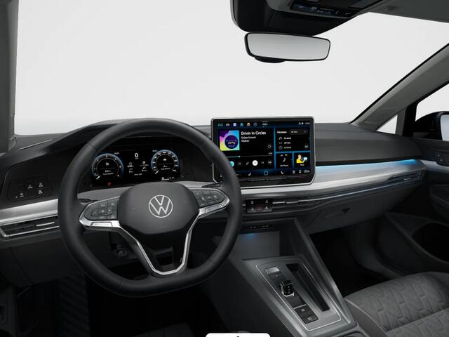 Volkswagen GOLF Life Edition 1.5 eHybrid 204 PK | 17 "LM velgen | Stoel & Stuurverwarming | Camera |