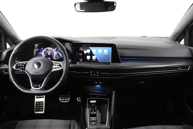 Volkswagen GOLF 1.4 eHybrid 245 PK GTE | Sfeerverlichting | Winter Pakket | Achteruitrijcamera | IQ Light |
