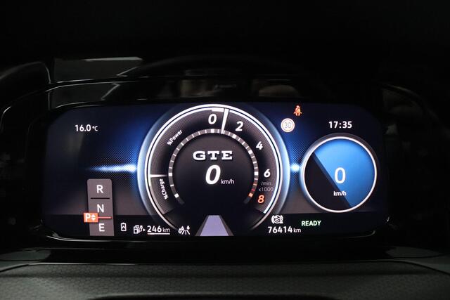 Volkswagen GOLF 1.4 eHybrid 245 PK GTE | Sfeerverlichting | Winter Pakket | Achteruitrijcamera | IQ Light |