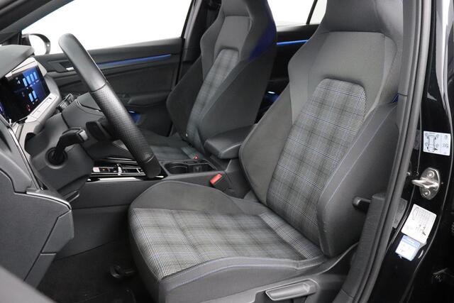 Volkswagen GOLF 1.4 eHybrid 245 PK GTE | Sfeerverlichting | Winter Pakket | Achteruitrijcamera | IQ Light |