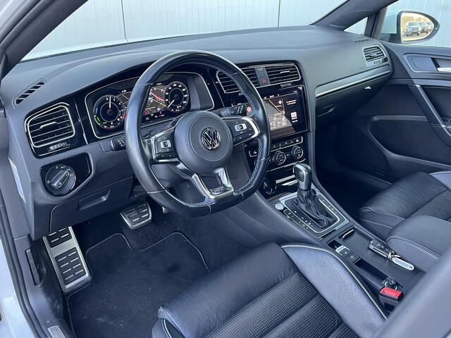 Volkswagen GOLF 7.5 GTE Limited Edition 167/200, Volleder, Memory, Virtual, Stoelverwarming