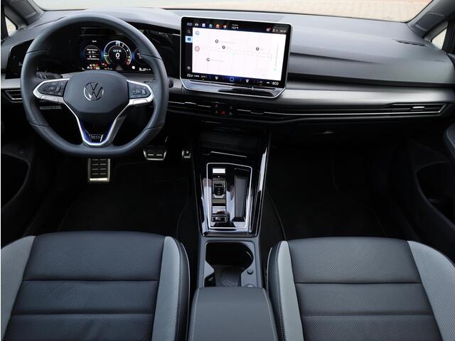 Volkswagen GOLF GTE 1.5 eHybrid 272PK | Panodak | Leer | Stoel Ventilatie | Head-up | Keyless | Camera | Memory | IQ Light | Stoel&Stuurverwarming |