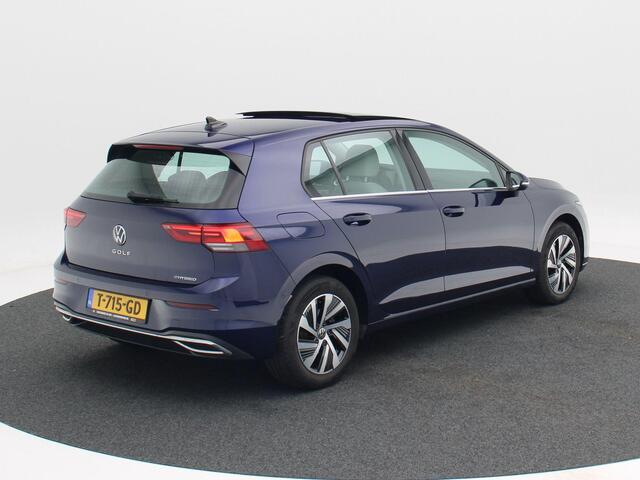 Volkswagen GOLF 1.4 eHybrid 204 Pk Style | Panoramadak | Camera | Stoelverwarming | Adaptive Cruise | Climate Controle | 16 Inch | 31.615 Km !!