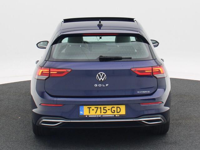 Volkswagen GOLF 1.4 eHybrid 204 Pk Style | Panoramadak | Camera | Stoelverwarming | Adaptive Cruise | Climate Controle | 16 Inch | 31.615 Km !!