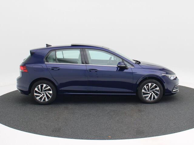 Volkswagen GOLF 1.4 eHybrid 204 Pk Style | Panoramadak | Camera | Stoelverwarming | Adaptive Cruise | Climate Controle | 16 Inch | 31.615 Km !!