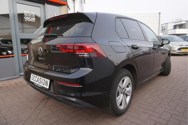 Volkswagen GOLF 1.5 TSI Life Business