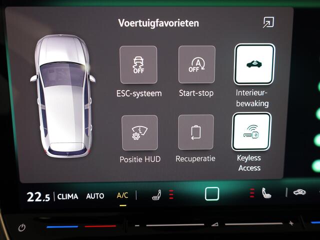 Volkswagen GOLF 1.5 eTSI 50 Jahre Edition 150 pk Automaat (DSG) | Navigatie | Panoramadak | Parkeersensoren | Achteruitrijcamera | Matrix LED koplampen | Stoelverwarming |